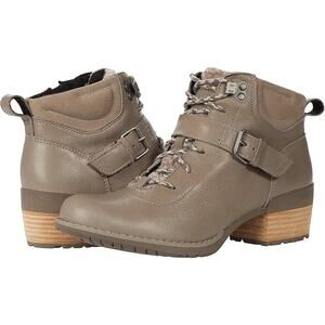 NWOB Merrell Shiloh II Lace Waterproof Women's Taupe Boots Size 7